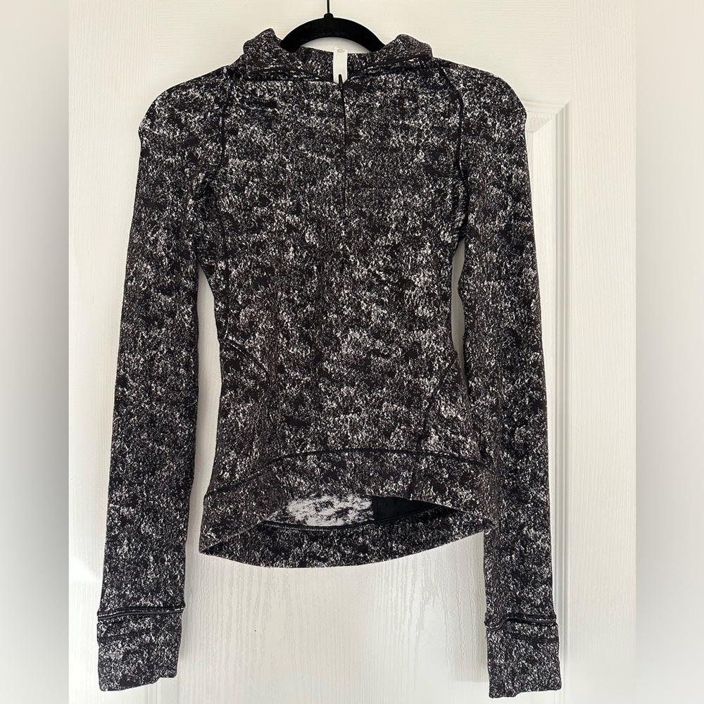 Lululemon Pullover NWOT